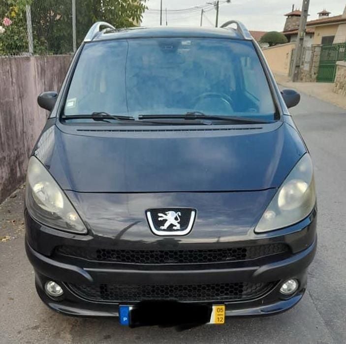 Usado Peugeot 1007 68 HP (50 kW) 2005 Monovolume