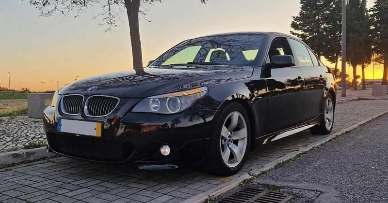 Usado BMW 525 177 HP (130 kW) 2004 Preto Sedan