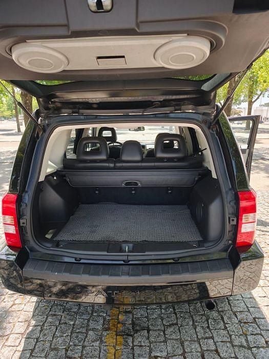 Usado Jeep Patriot Limited 140 HP (102 kW) 2007 SUV