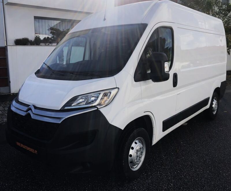 Branco Usado 2018 Citroën Jumper Monovolume | € 16.990 (Preço justo) - Imagem 1/4