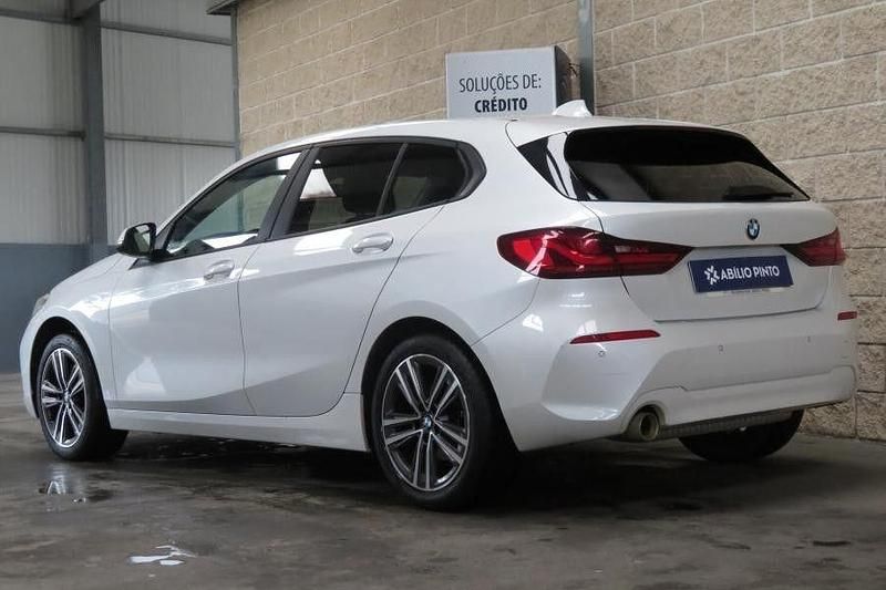 Usado BMW 116 Advantage 109 HP (80 kW) 2021 Branco Citadino