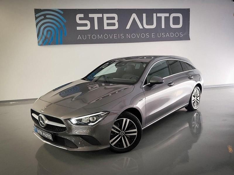 Cinza Usado 2021 Mercedes CLA250e Shooting Brake Style Carrinha | € 29.990 (Preço justo) - Imagem 1/4