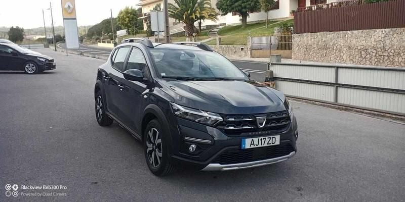 Cinzento Usado 2021 Dacia Sandero Citadino | € 16.500 (Preço justo) - Imagem 1/4