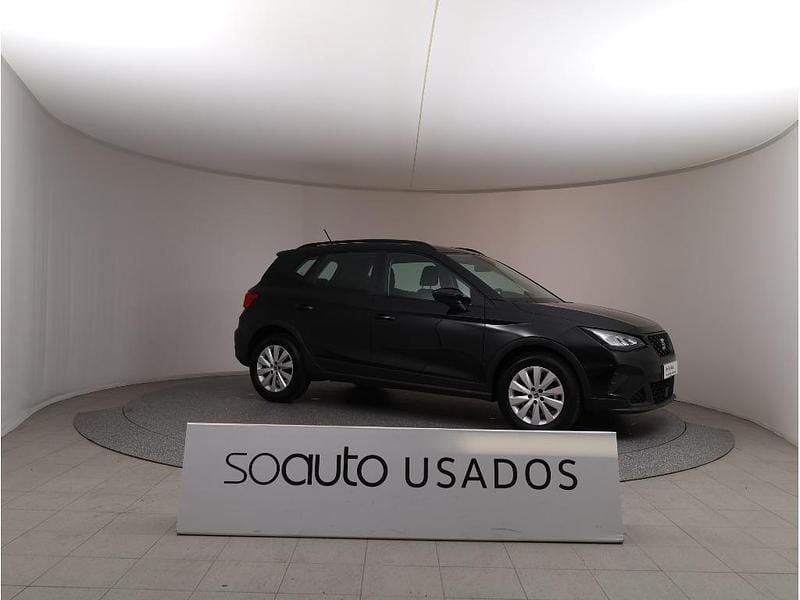 Usado Seat Arona Style 115 HP (84 kW) 2024 Preto metalizado SUV