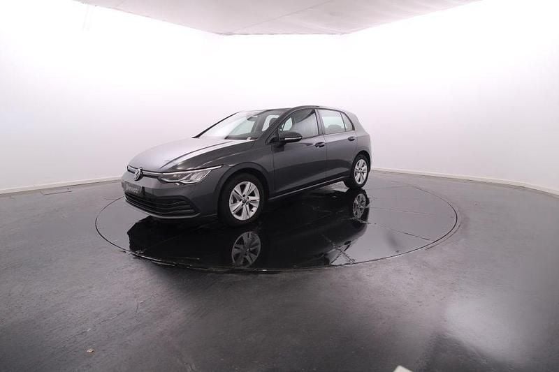 Cinzento Usado 2023 VW Golf VIII | € 27.500 (Preço justo) - Imagem 1/2