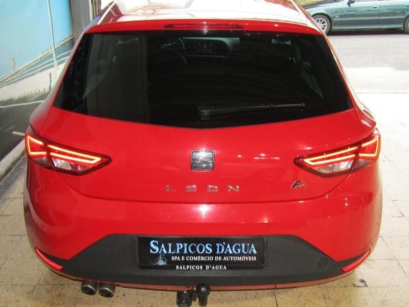 Usado Seat Leon FR 150 HP (110 kW) 2013 Vermelho