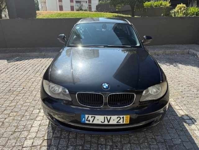 Preto Usado 2010 BMW 118 Citadino | € 10.799 (Preço justo) - Imagem 1/4