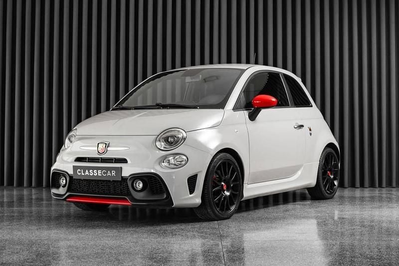 Cinzento Usado 2021 Abarth 595 Citadino | € 21.450 (Preço justo) - Imagem 1/4