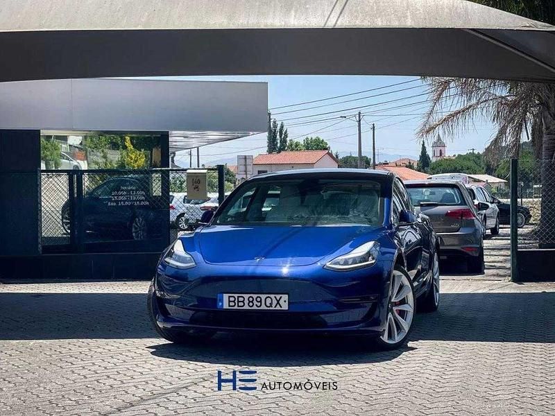 Azul Usado 2019 Tesla Model 3 Performance Sedan | € 28.990 (Preço justo) - Imagem 1/4