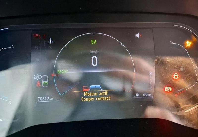 Usado Renault Clio V 90 HP (66 kW) 2022 Preto