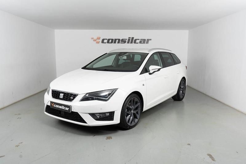 Branco Usado 2014 Seat Leon ST FR Carrinha | € 13.980 (Preço justo) - Imagem 1/4