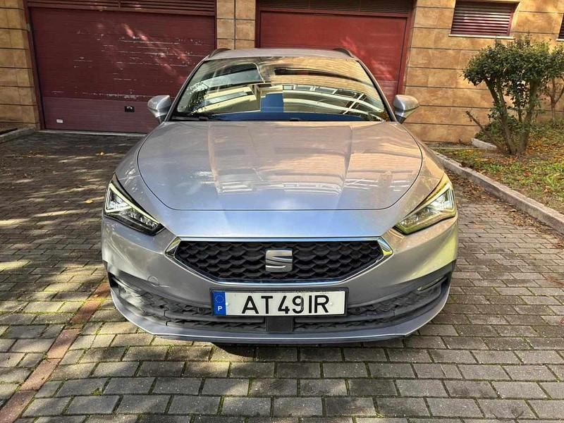 Usado Seat Leon ST 115 HP (84 kW) 2022 Cinzento Carrinha