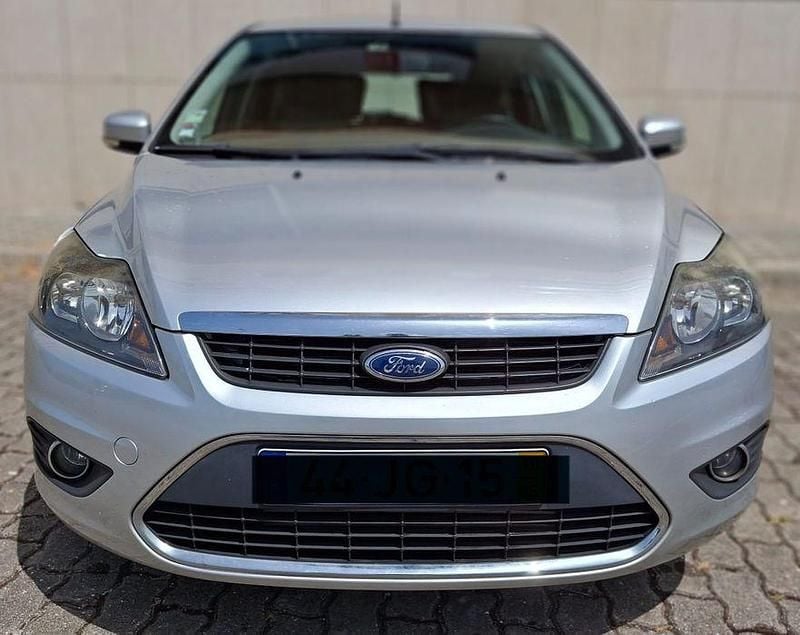 Usado 2010 Ford Focus Trend Sedan | € 5.900 (Preço justo) - Imagem 1/4