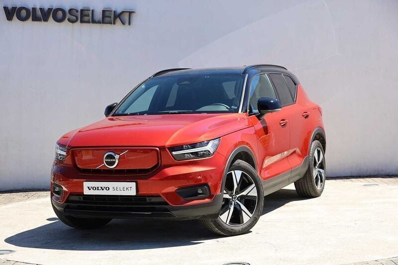 Vermelho Usado 2022 Volvo XC40 Pro SUV | € 37.200 (Preço justo) - Imagem 1/4