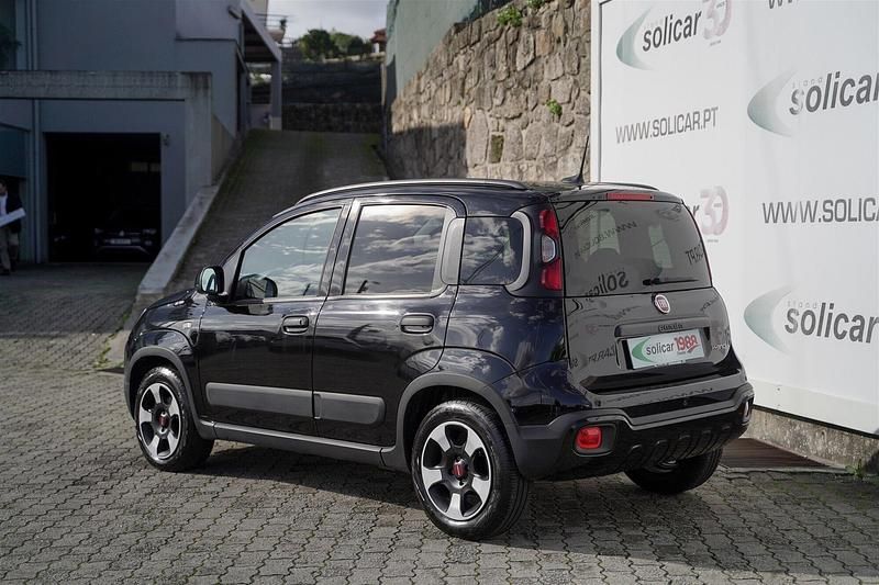 Usado Fiat Panda Cross Cross 70 HP (51 kW) 2024 Preto Citadino