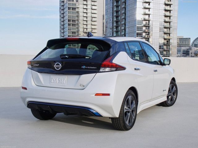 Usado Nissan Leaf 110 kW (150 HP) 2022 Branco Citadino