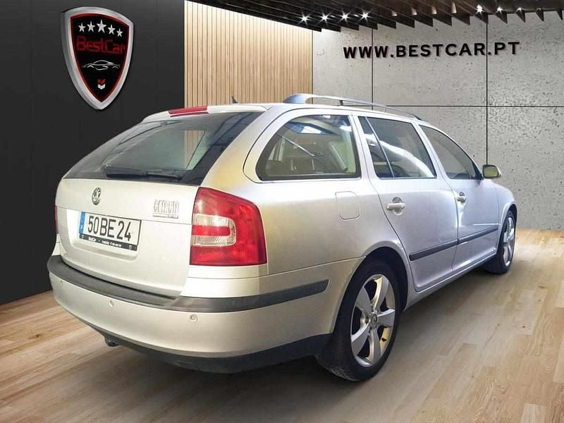Usado Skoda Octavia 140 HP (102 kW) 2006 Cinzento Carrinha