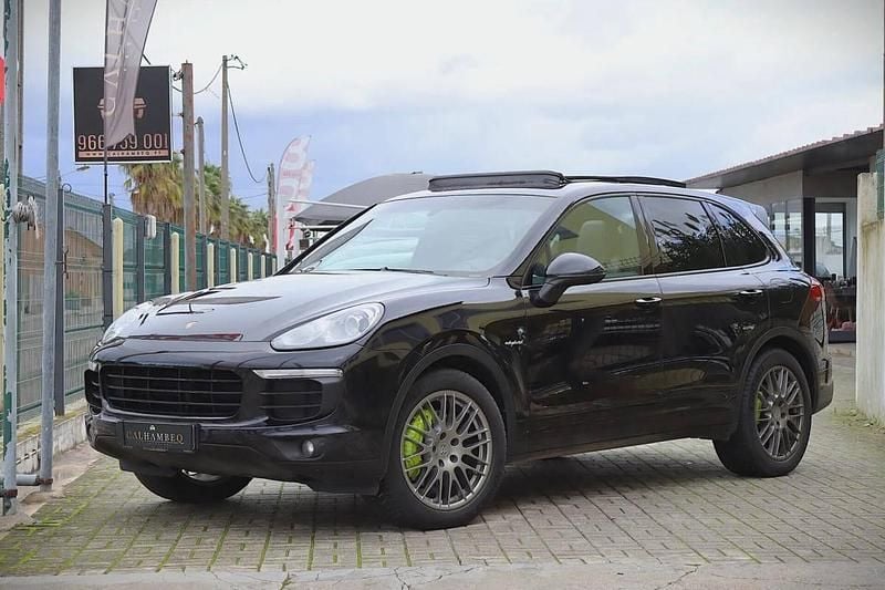 Preto Usado 2015 Porsche Cayenne SUV | € 32.990 (Bom preço) - Imagem 1/4
