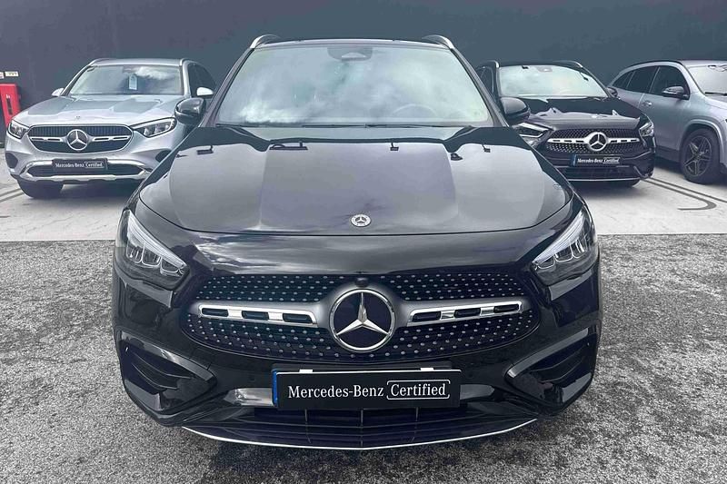 Usado Mercedes GLA180 116 HP (85 kW) 2024 Preto SUV