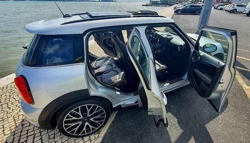 Cinzento Usado 2015 Mini Countryman SUV | € 9.900 - Imagem 1/4