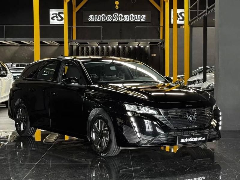 Usado Peugeot 308 SW Active 130 HP (95 kW) 2023 Preto Carrinha