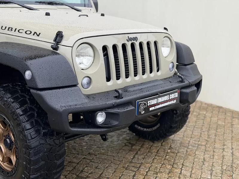 Usado Jeep Wrangler Rubicon 177 HP (130 kW) 2007 Bege SUV