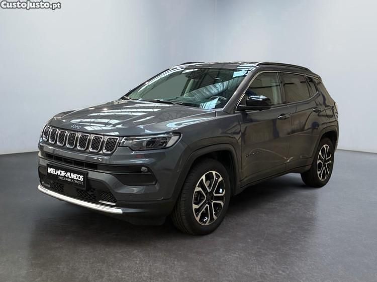 Cinza Usado 2022 Jeep Compass Limited SUV | € 26.990 (Preço justo) - Imagem 1/1