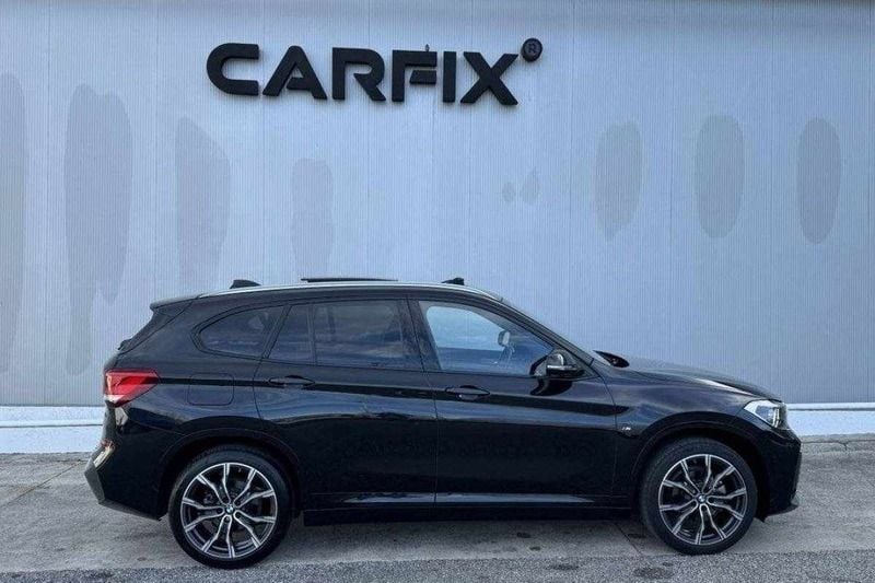Preto Usado 2019 BMW X1 SUV | € 37.999 - Imagem 1/4