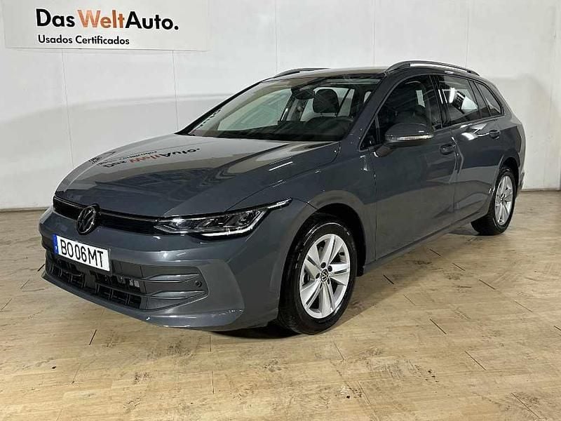 Cinzento Usado 2024 VW Golf VIII Carrinha | € 27.990 (Preço justo) - Imagem 1/4