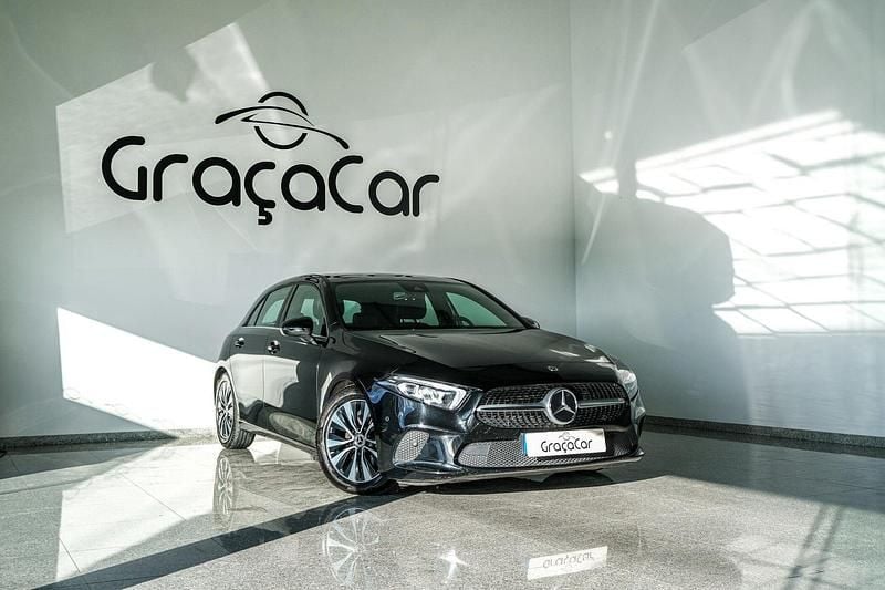 Preto Usado 2021 Mercedes A180 Style Sedan | € 26.900 - Imagem 1/4