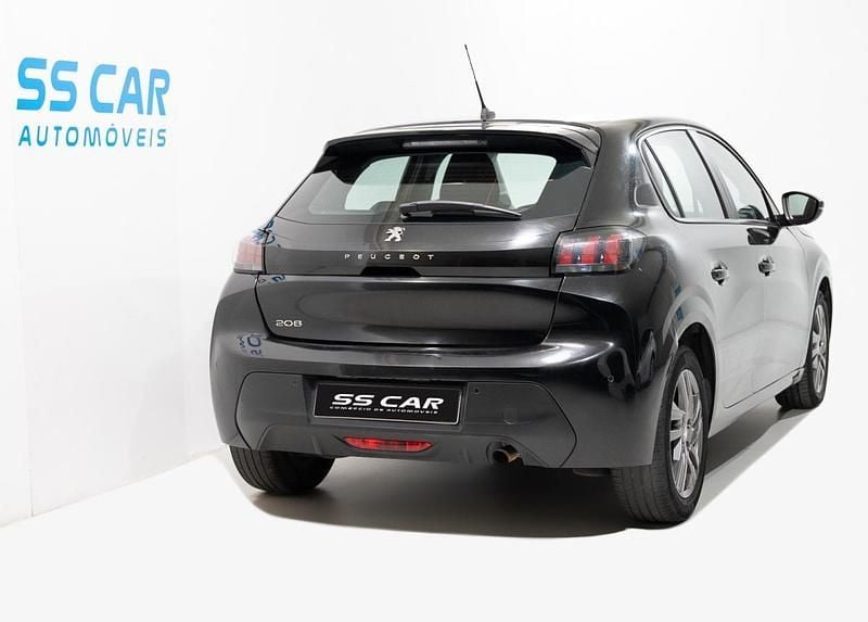 Usado Peugeot 208 Active 75 HP (55 kW) 2021 Preto Citadino