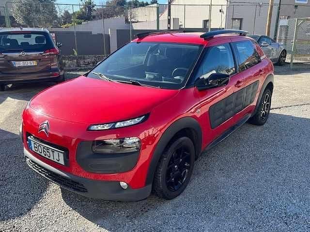 Vermelho Usado 2016 Citroën C4 Cactus PureTech Citadino | € 8.950 (Bom preço) - Imagem 1/4