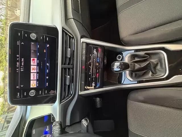 Usado VW T-Roc Life 150 HP (110 kW) 2023 Branco SUV