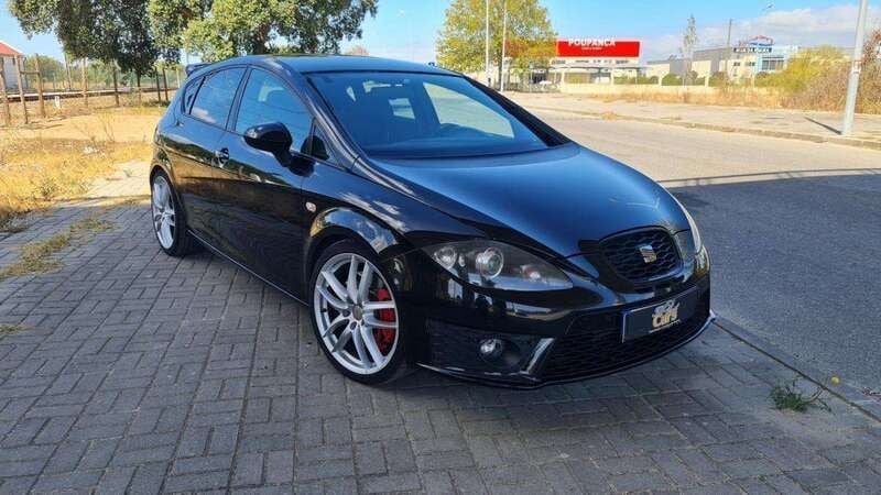 Preto Usado 2012 Seat Leon | € 18.480 - Imagem 1/4