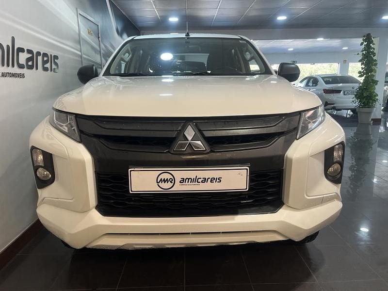 Usado Mitsubishi L200 150 HP (110 kW) 2021 Branco Pickup
