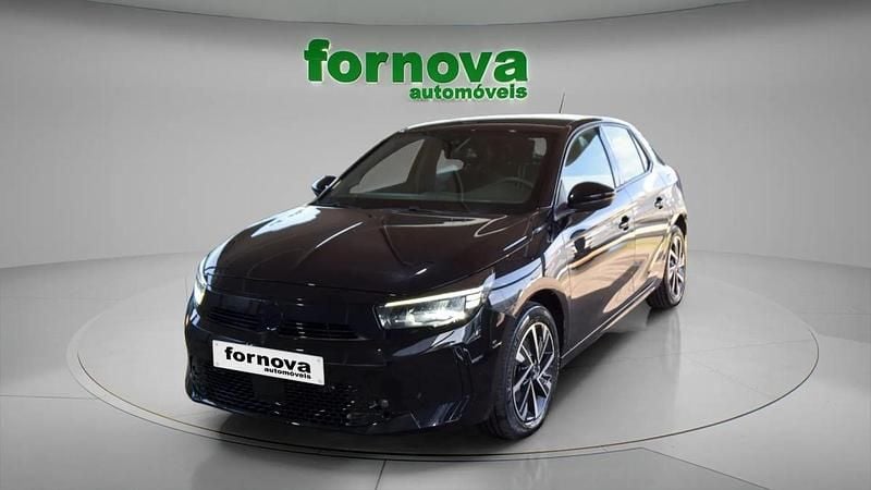 Usado Opel Corsa 100 HP (73 kW) 2024 Preto Citadino
