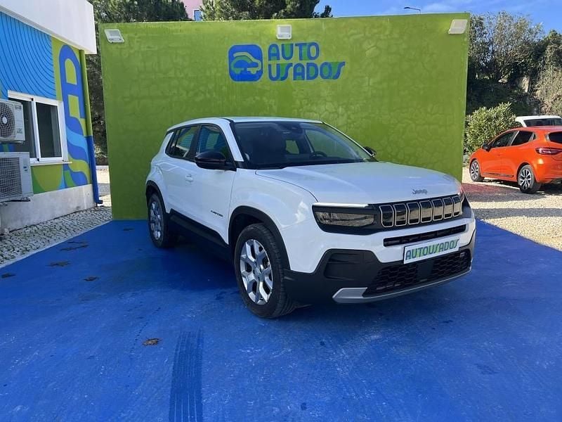 Usado Jeep Avenger 100 HP (73 kW) 2024 Branco SUV