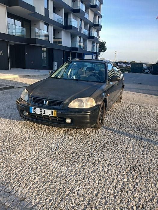 Usado Honda Civic 90 HP (66 kW) 1997 Sedan