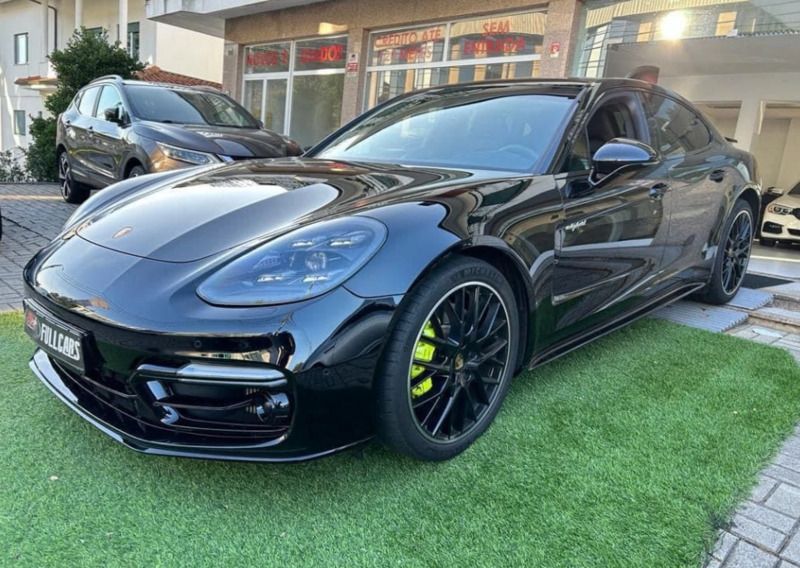 Preto Usado 2020 Porsche Panamera Sedan | € 89.990 (Preço justo) - Imagem 1/4