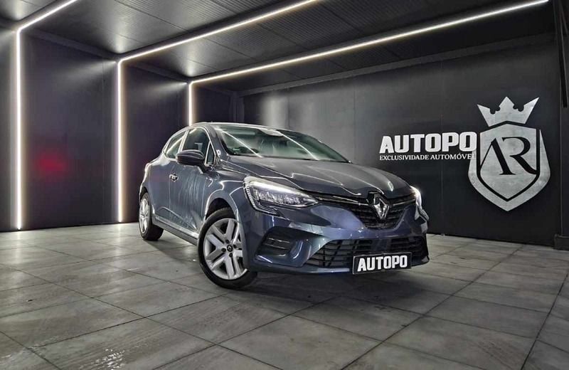 Cinzento Usado 2020 Renault Clio V Experience | € 15.900 (Preço justo) - Imagem 1/4