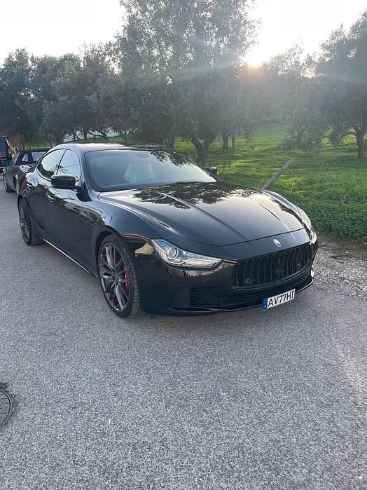 Usado Maserati Ghibli 275 HP (202 kW) 2014 Sedan