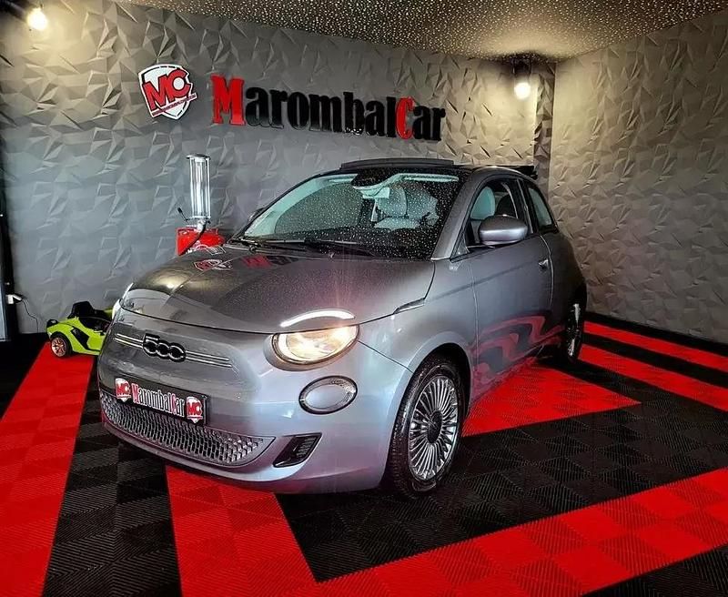 Usado Fiat 500e La Prima 86 kW (118 HP) 2022 Cinza antracite Cabrios