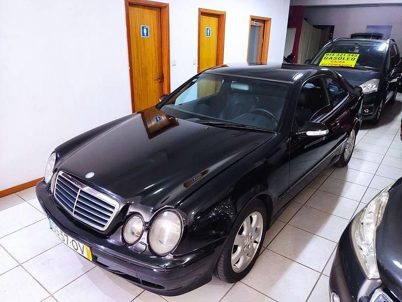 Usado 2000 Mercedes CLK200 | € 2.850 - Imagem 1/4