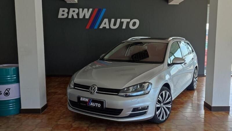 Cinzento (metalizado) Usado 2014 VW Golf VII Highline Citadino | € 14.990 (Bom preço) - Imagem 1/4