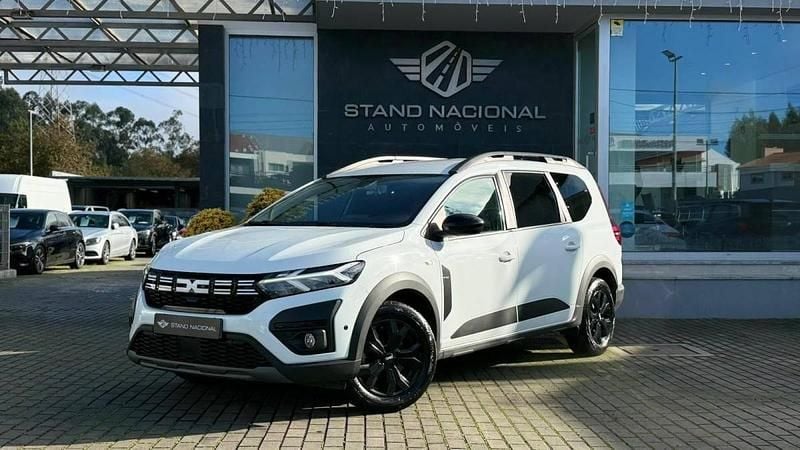 Branco Usado 2023 Dacia Jogger Monovolume | € 16.900 (Bom preço) - Imagem 1/4