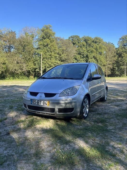 Usado 2006 Mitsubishi Colt Inform Sedan | € 2.250 (Bom preço) - Imagem 1/4