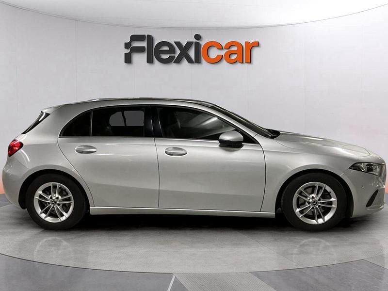Usado Mercedes A180 Style 115 HP (84 kW) 2019 Cinza Sedan