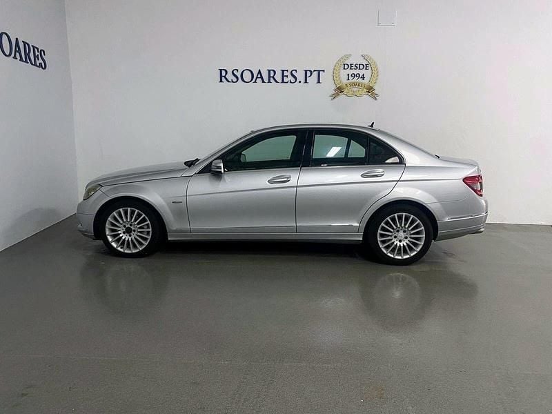 Usado Mercedes C250 Avantgarde 204 HP (150 kW) 2009 Cinza Sedan
