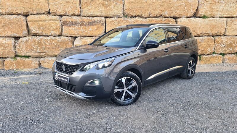 Cinza Usado 2018 Peugeot 5008 GT-line Monovolume | € 24.000 (Preço justo) - Imagem 1/4
