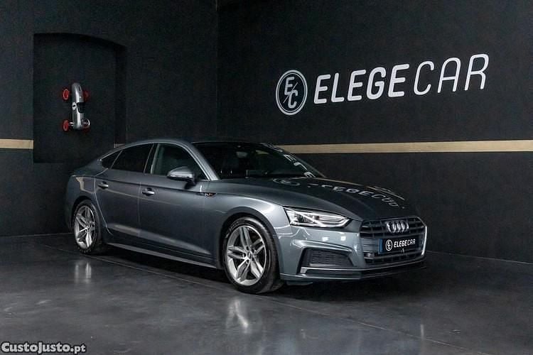 Cinza Usado 2019 Audi A5 S-Line Citadino | € 29.950 (Preço justo) - Imagem 1/1